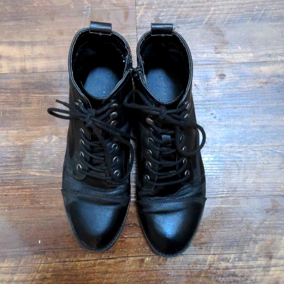 Black Lace-up Combat Boots by Madden Girl, water resistant - Picture 5 of 5